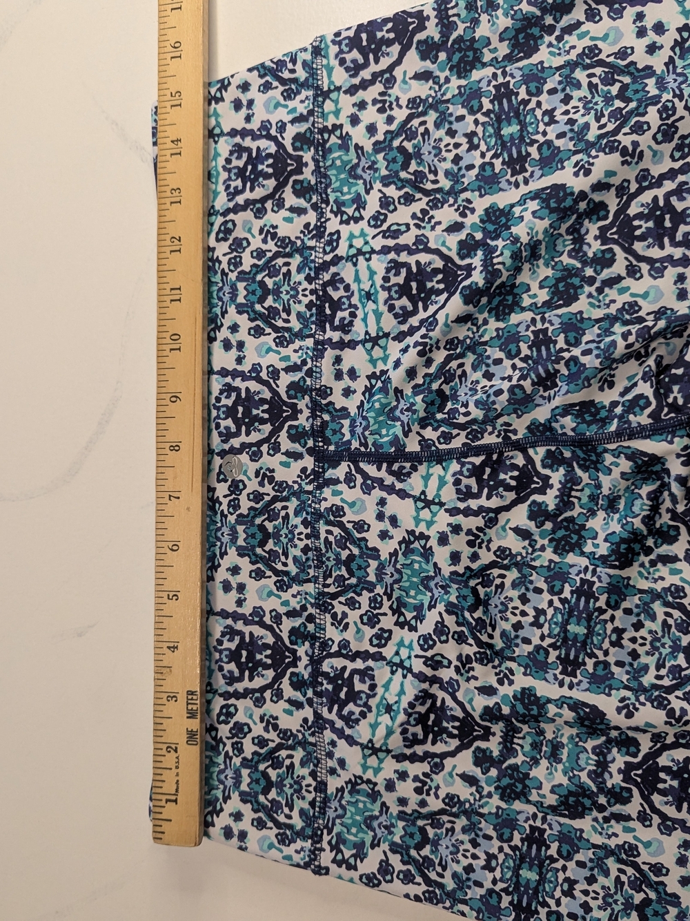 Apana Teal Blue Print Athletic Yoga Leggings Activewear Cropped Womens Size L - Picture 9 of 9